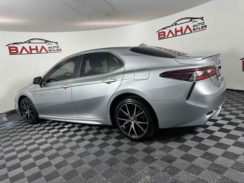 Celestial Silver Metallic 2021 Toyota Camry SE
