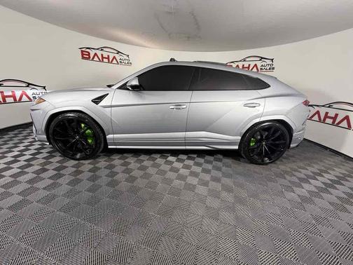 2019 Lamborghini Urus