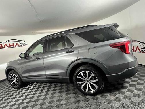 2022 Ford Explorer ST-Line