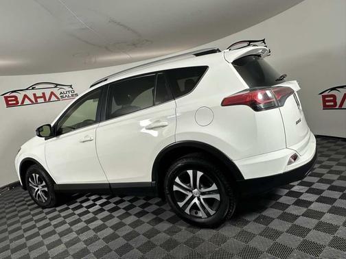 Super White 2016 Toyota RAV4 LE