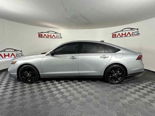 Solar Silver Metallic 2025 Honda Accord SE