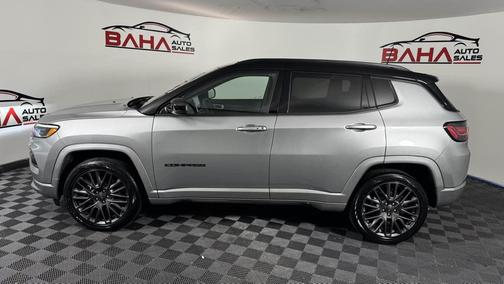 Billet Silver Metallic Clearcoat 2023 Jeep Compass High Altitude
