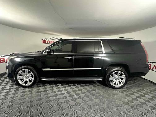 2019 Cadillac Escalade ESV Luxury