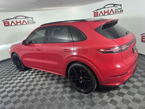 2021 Porsche Cayenne GTS