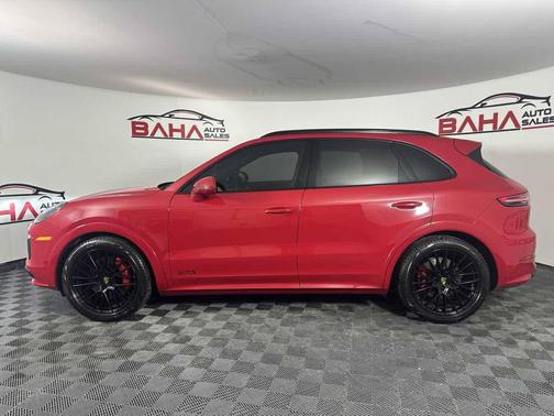 2021 Porsche Cayenne GTS