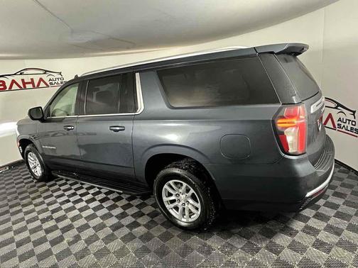 2021 Chevrolet Suburban LT