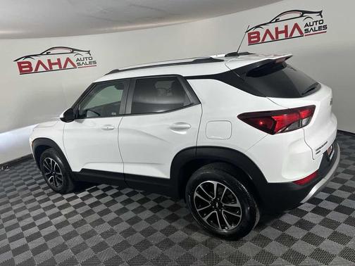 Summit White 2025 Chevrolet Trailblazer LT