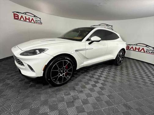 2021 Aston Martin DBX