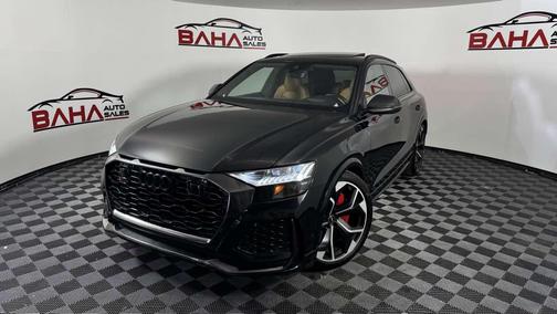 Mythos Black Metallic 2022 Audi RS Q8 4.0T