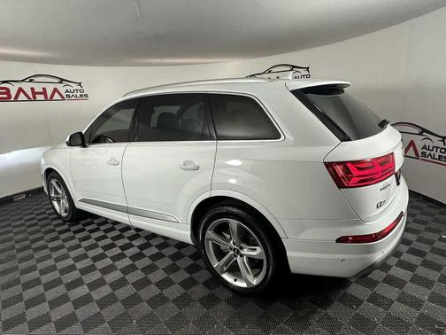 2019 Audi Q7 55 Prestige