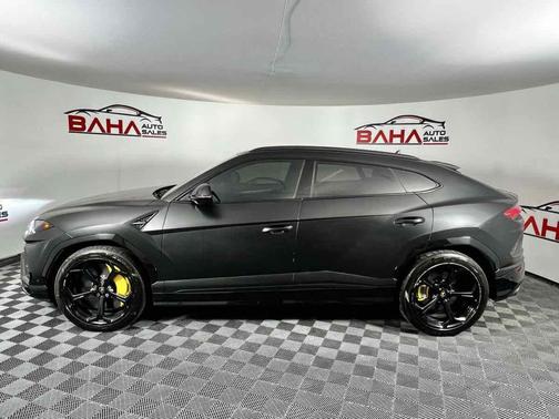 2020 Lamborghini Urus