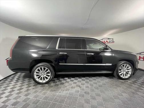 2019 Cadillac Escalade ESV Premium Luxury