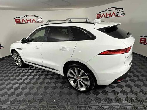 2018 Jaguar F-PACE 35t R-Sport