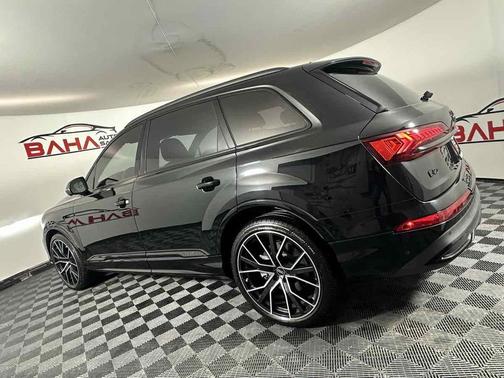 2022 Audi Q7 55 Prestige