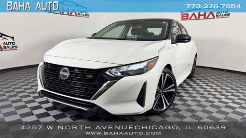 Aspen White Tricoat/Super Black 2024 Nissan Sentra SR