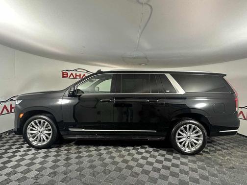 2022 Cadillac Escalade ESV Premium Luxury