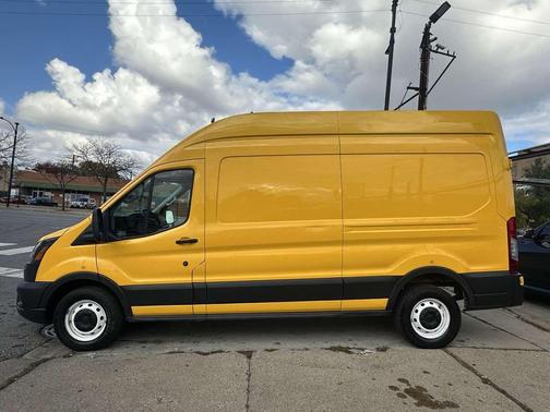 2021 Ford Transit-250 Base