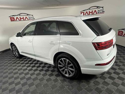 2017 Audi Q7 3.0T Premium