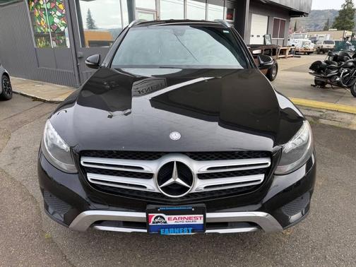 2017 Mercedes-Benz GLC 300 Base