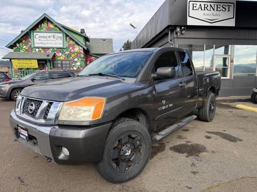 2010 Nissan Titan SE
