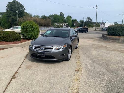 Gray 2011 Ford Taurus SEL