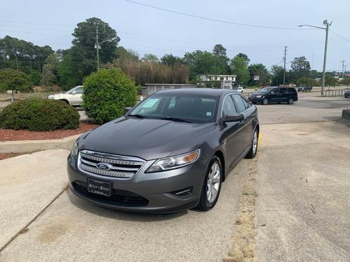 Gray 2011 Ford Taurus SEL