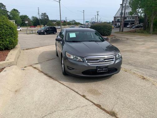Gray 2011 Ford Taurus SEL