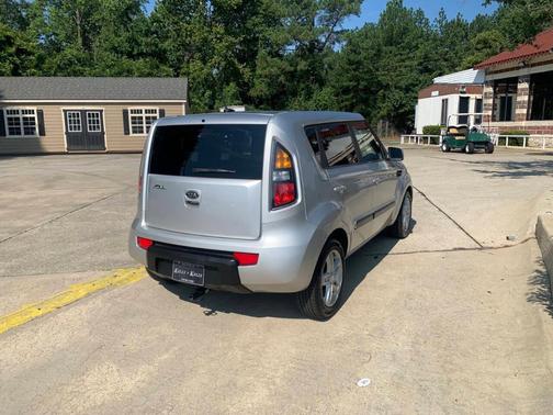 Silver 2011 Kia Soul +