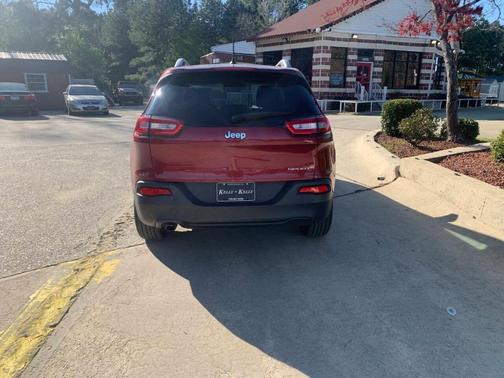 2015 Jeep Cherokee Sport