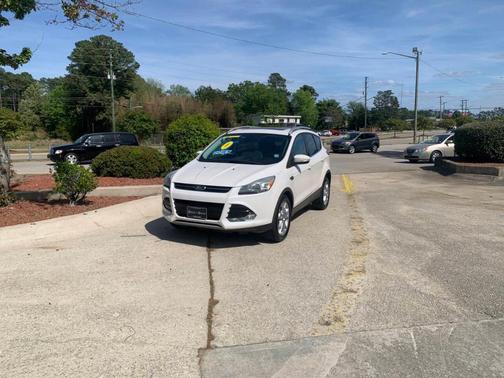 White 2014 Ford Escape Titanium