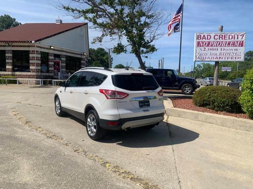 White 2014 Ford Escape Titanium