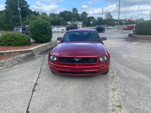 2005 Ford Mustang Deluxe