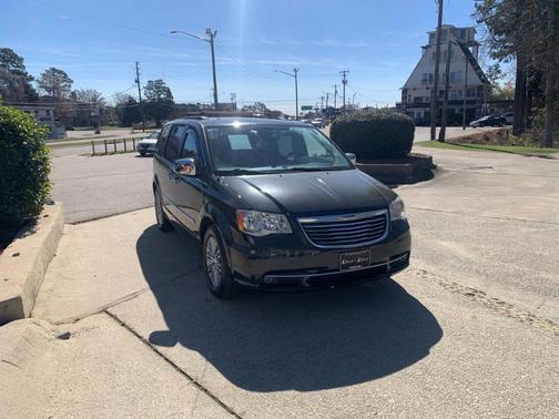2013 Chrysler Town & Country Touring-L