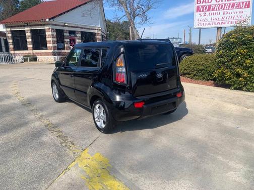 2011 Kia Soul +