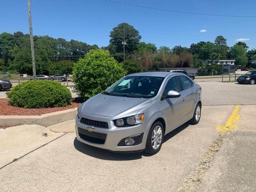 Silver 2015 Chevrolet Sonic LT