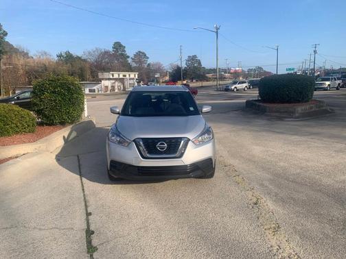 2019 Nissan Kicks SV