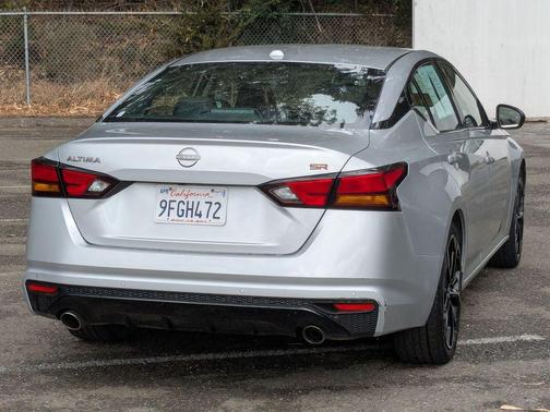 2023 Nissan Altima SR FWD