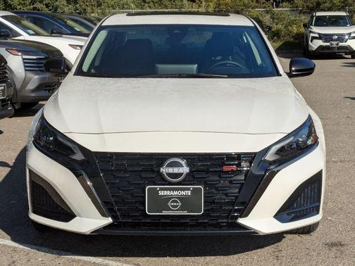 2025 Nissan Altima SR FWD