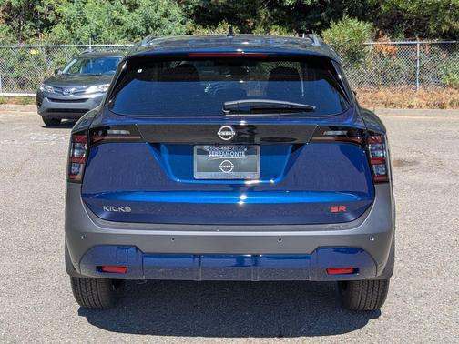 Deep Blue Pearl 2026 Nissan Kicks SR