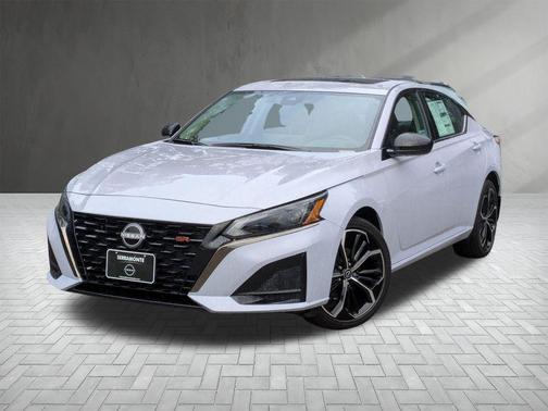 2025 Nissan Altima SR AWD