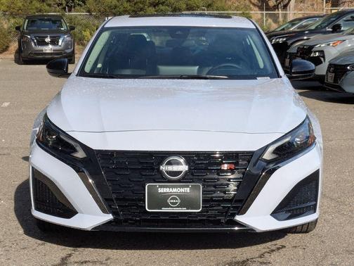 2025 Nissan Altima SR FWD