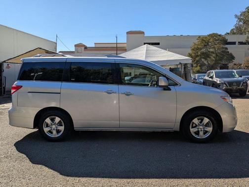 2016 Nissan Quest SV