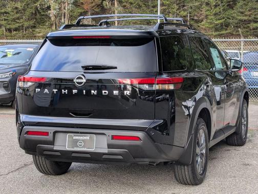 2025 Nissan Pathfinder SV FWD