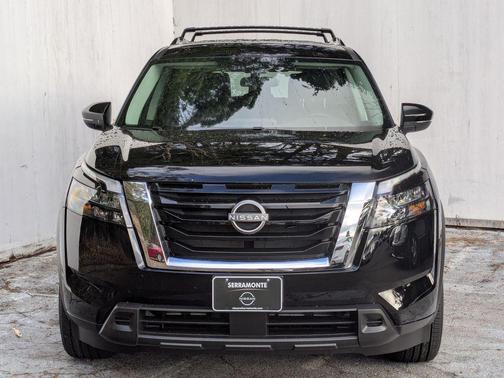 2025 Nissan Pathfinder SV FWD