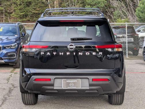 2025 Nissan Pathfinder SV FWD