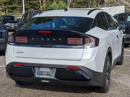 2026 Nissan Leaf PLATINUM+