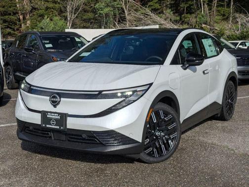 2026 Nissan Leaf PLATINUM+