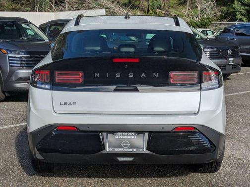 2026 Nissan Leaf PLATINUM+