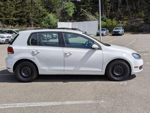 Candy White 2014 Volkswagen Golf 2.5L