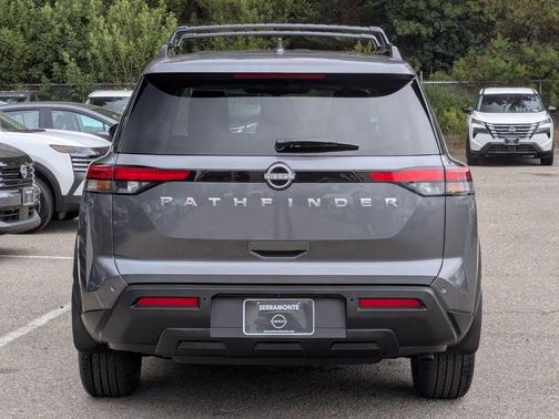 2025 Nissan Pathfinder SV FWD